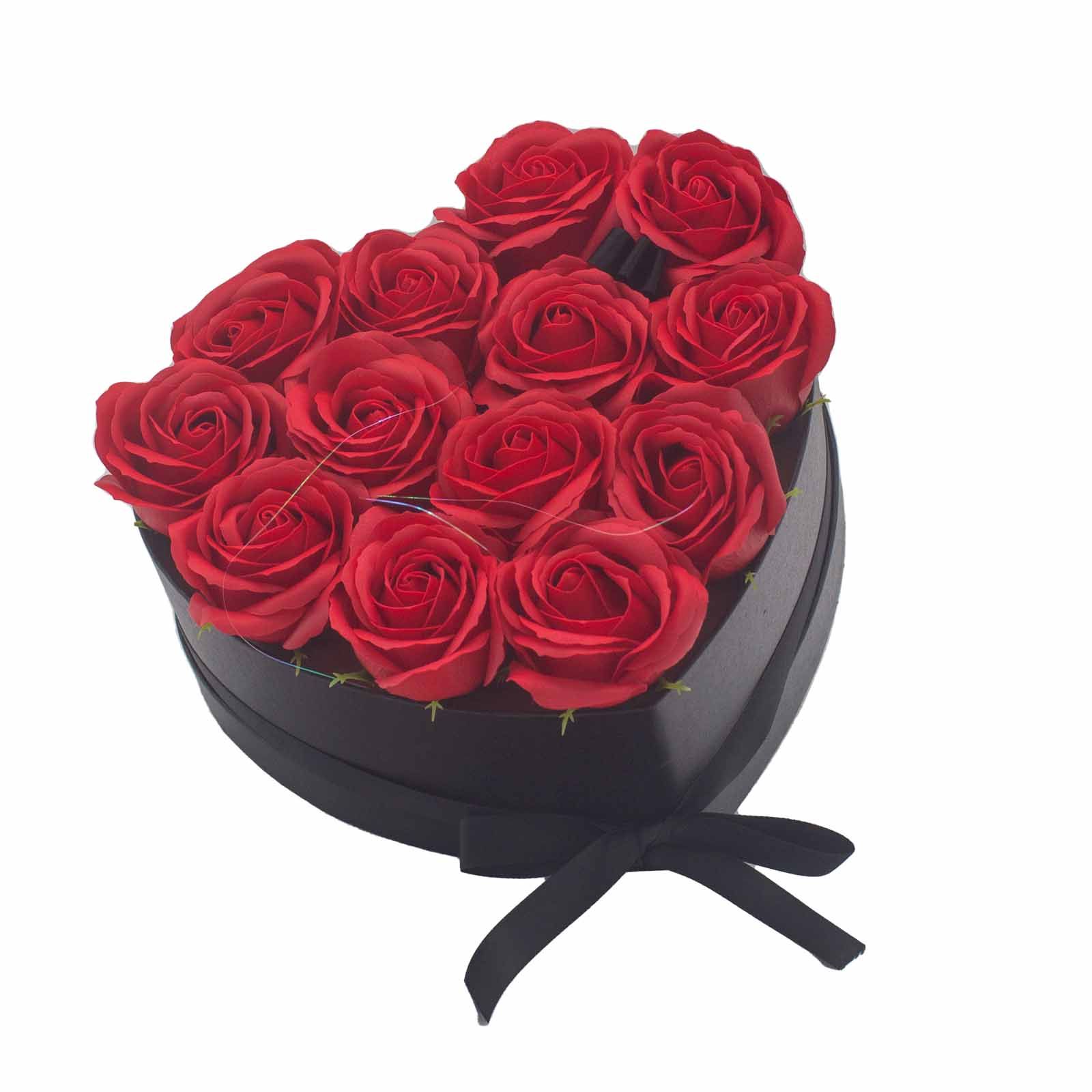Soap Flower Gift Bouquet - 13 Red Roses - Heart - Imagen 2