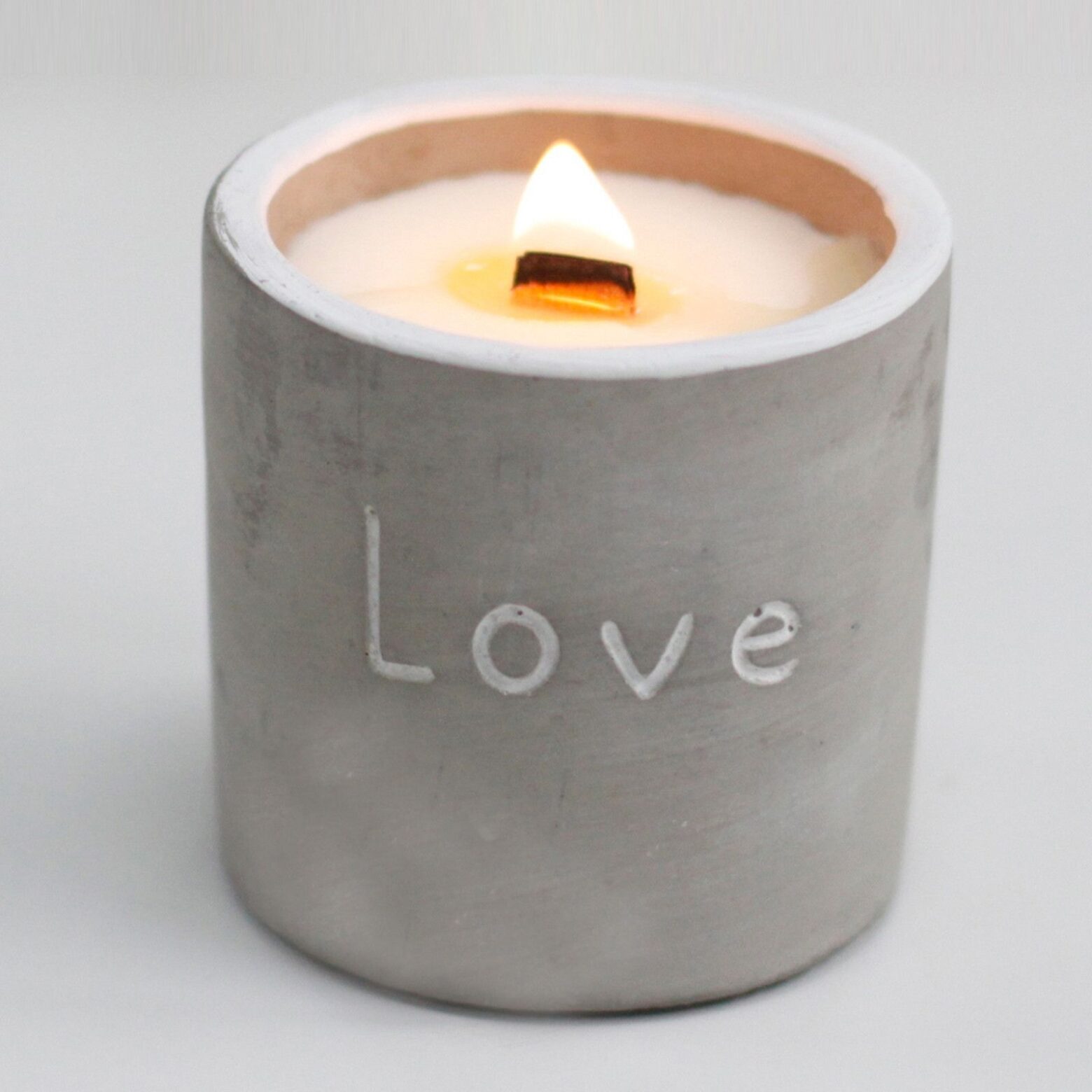 Med Concrete Soy Candle - Love - Purple Fig & Casis - obrazek 11
